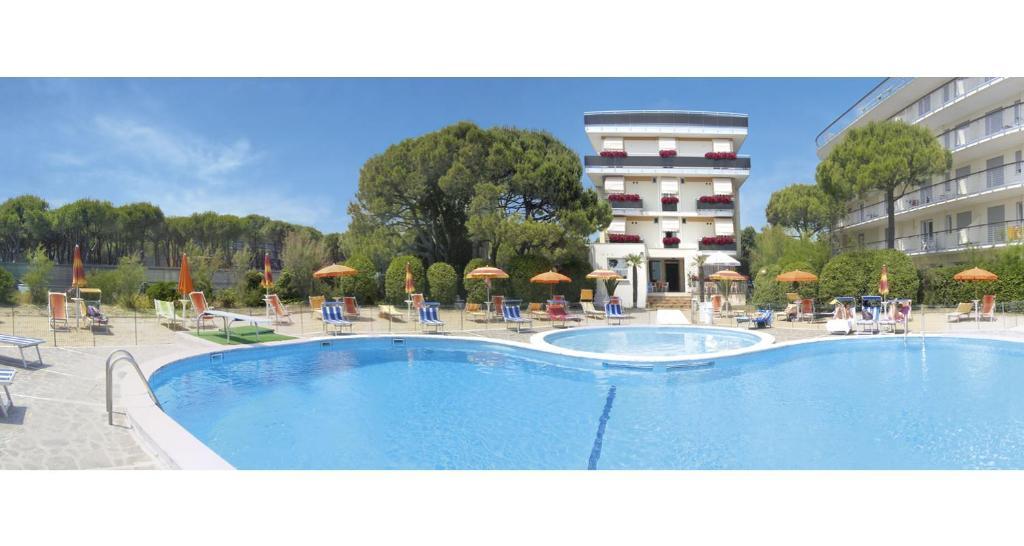Hotel Bertha Fronte Mare Lido di Jesolo Exteriér fotografie