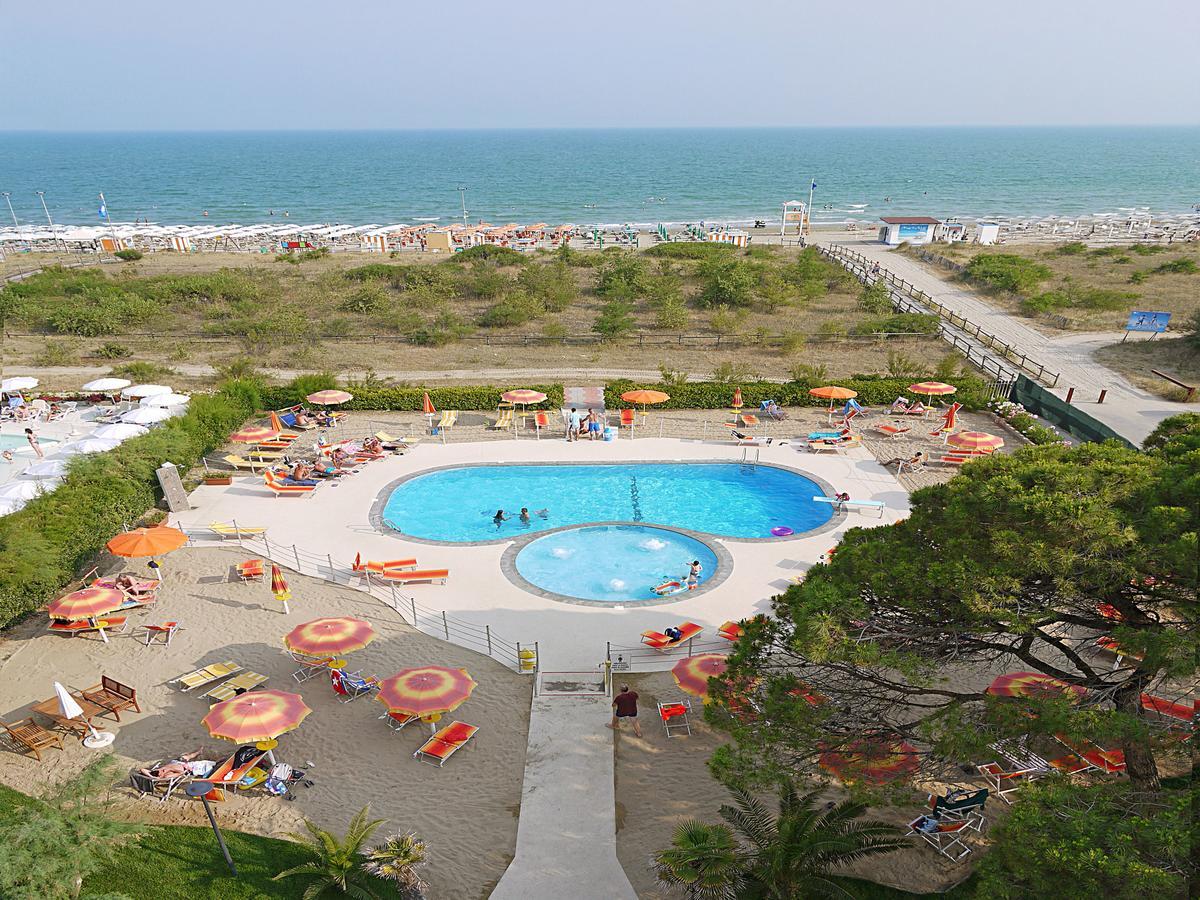 Hotel Bertha Fronte Mare Lido di Jesolo Exteriér fotografie