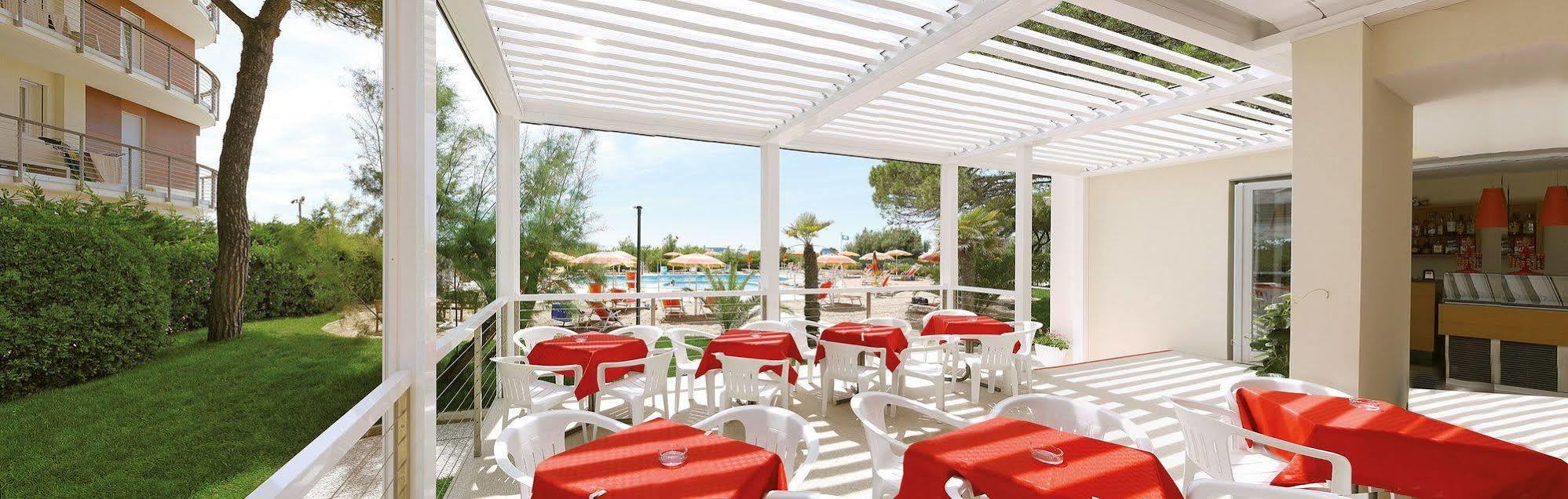Hotel Bertha Fronte Mare Lido di Jesolo Exteriér fotografie